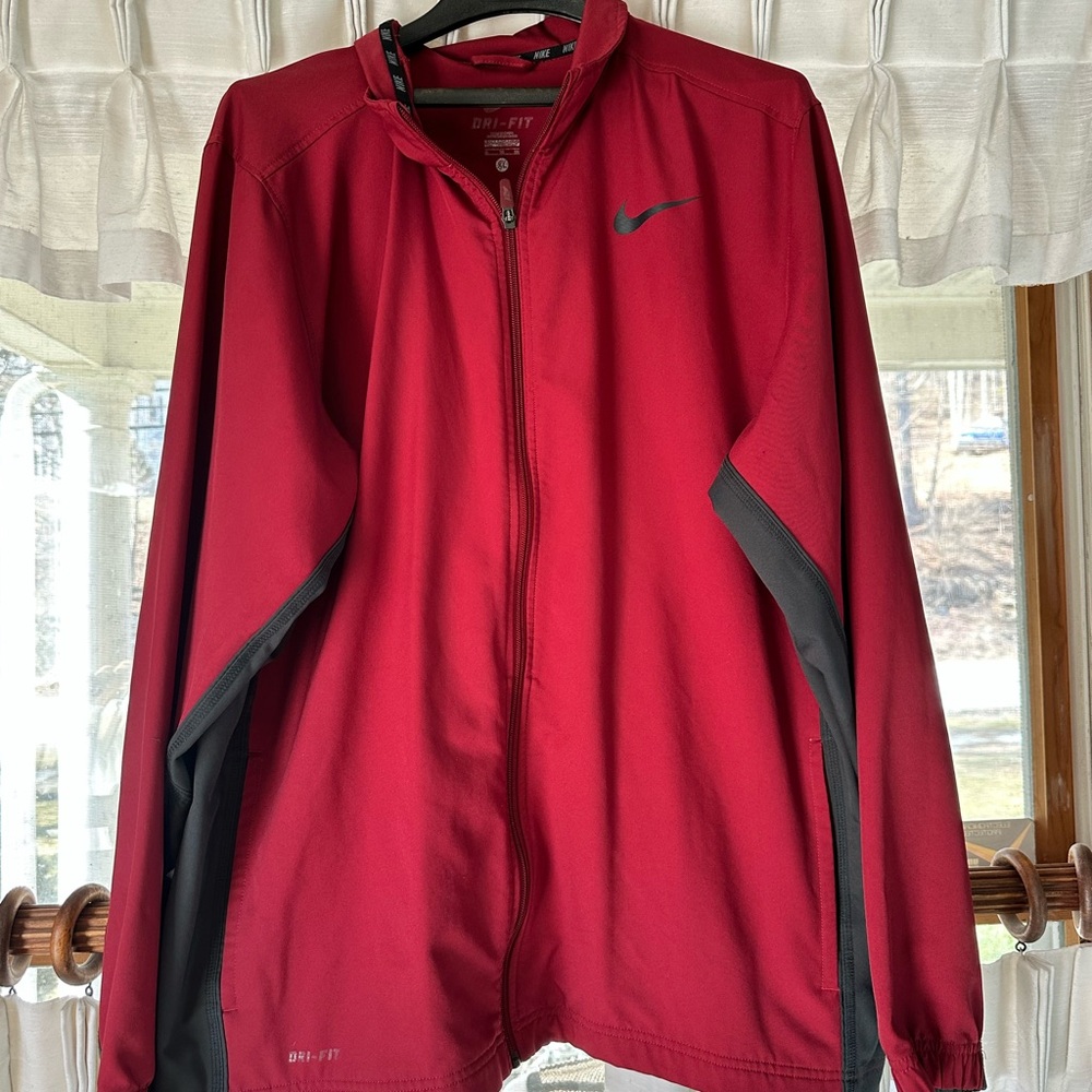 Nike Men’s jacket XL